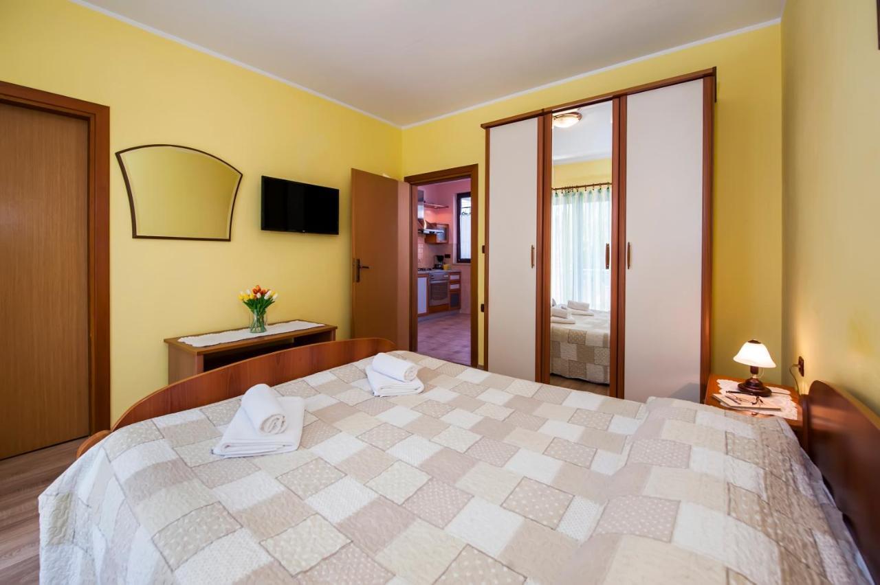 Apartments Modrusan Rovinj Exterior photo
