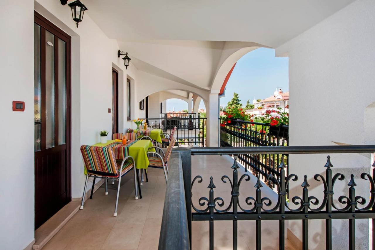 Apartments Modrusan Rovinj Exterior photo